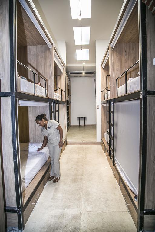 Bourbon St Hostal Boutique Картахена Экстерьер фото