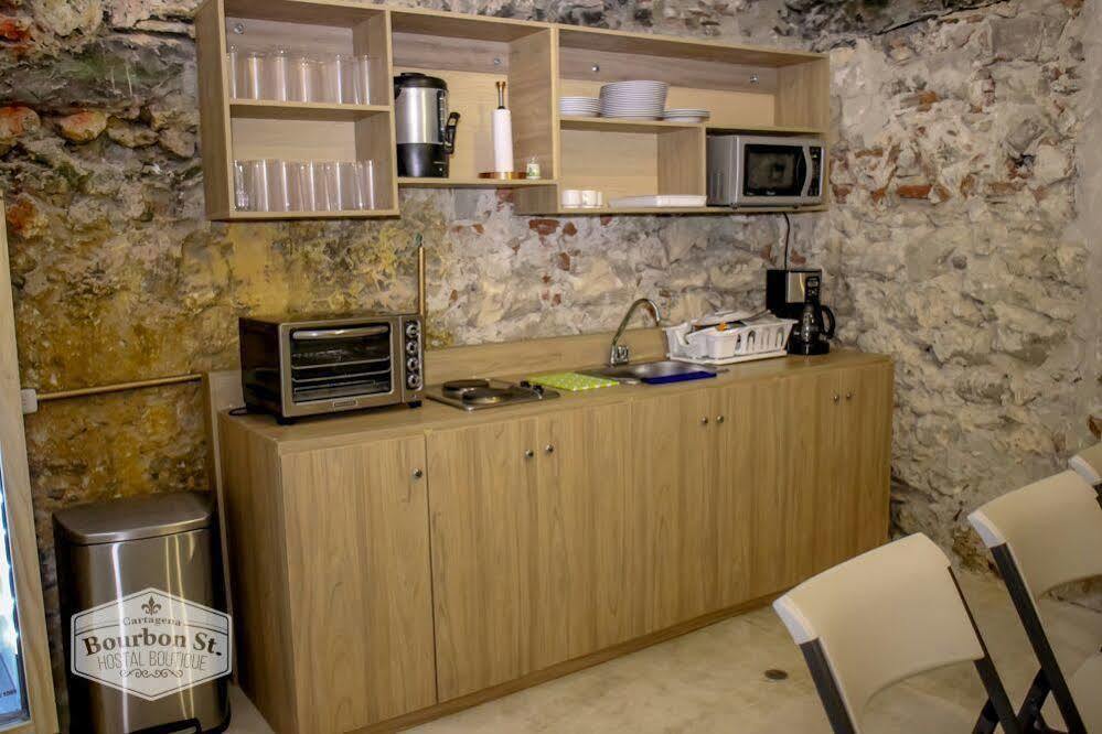 Bourbon St Hostal Boutique Картахена Экстерьер фото